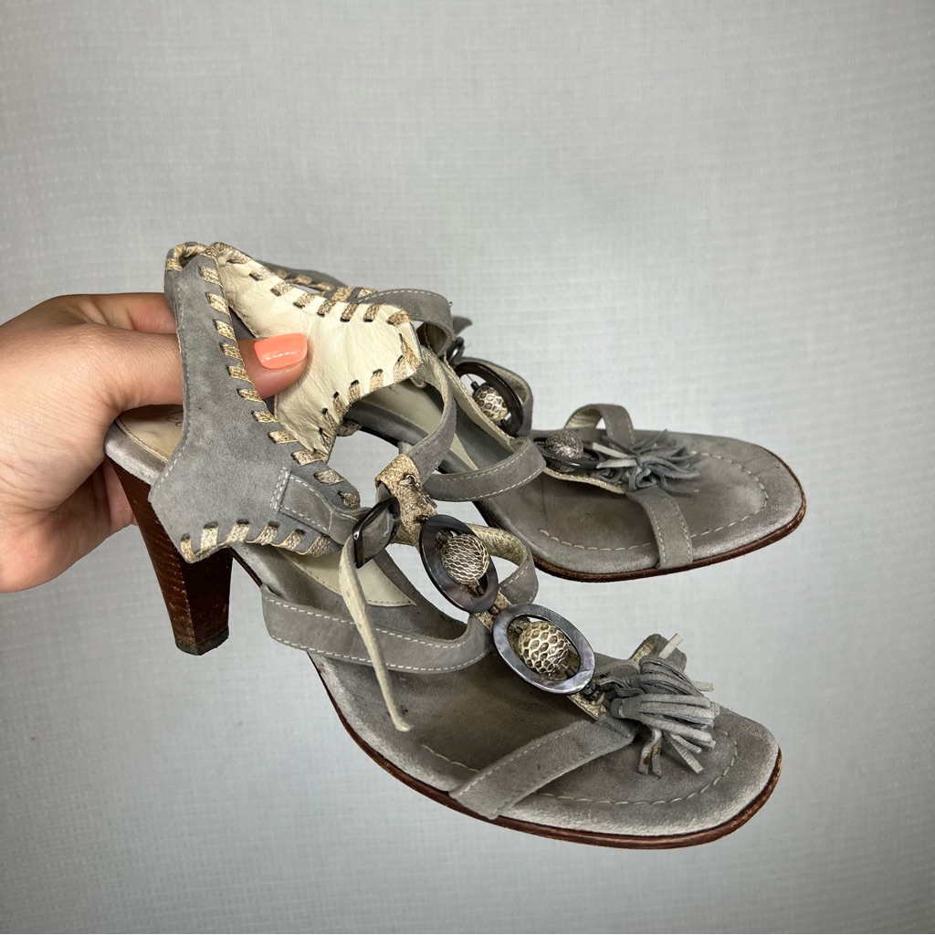 Henry Beguelin | Size 38.5 Elegant Gray T-Strap Heels With Floral Accents